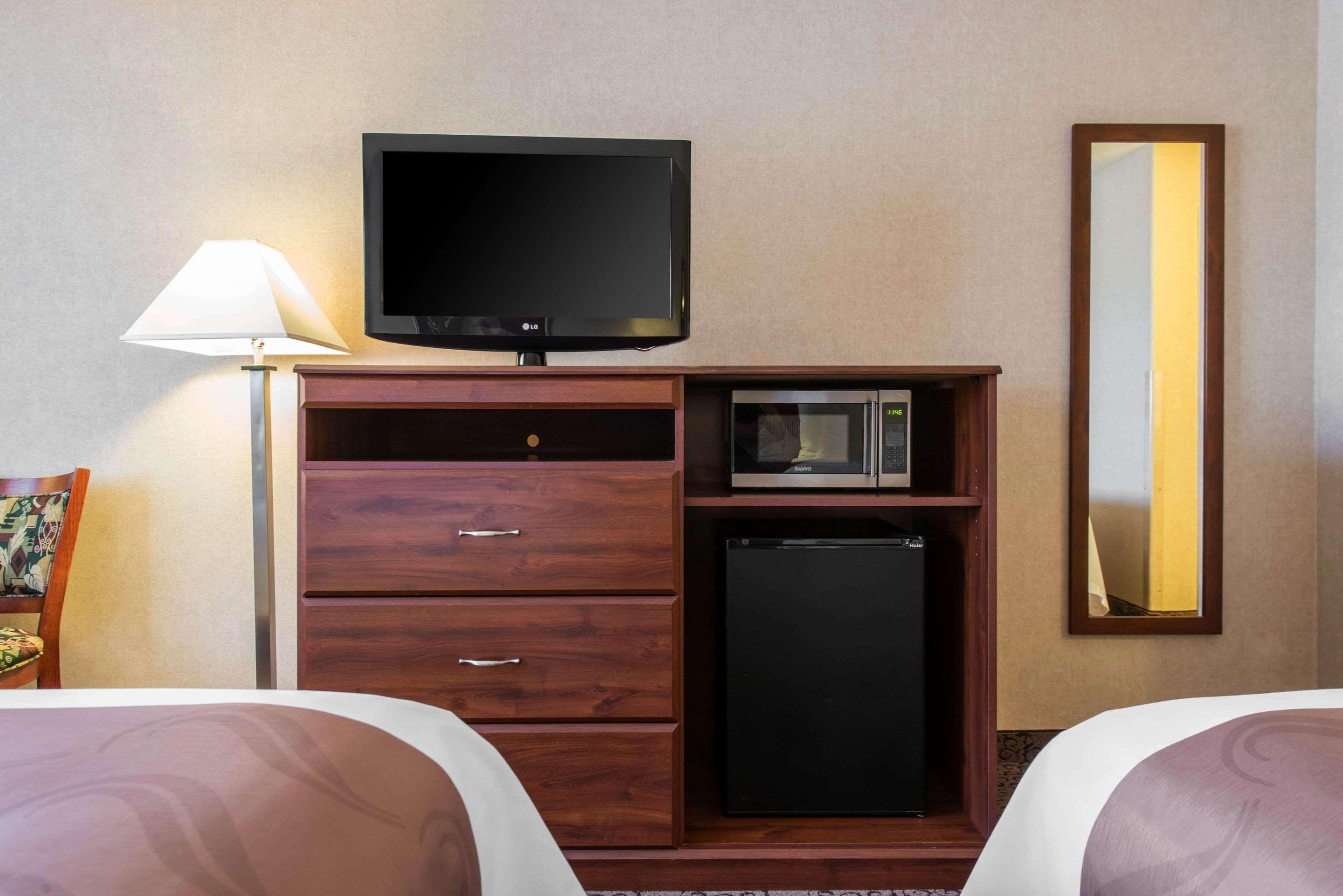 Quality Inn Burlington Exteriör bild