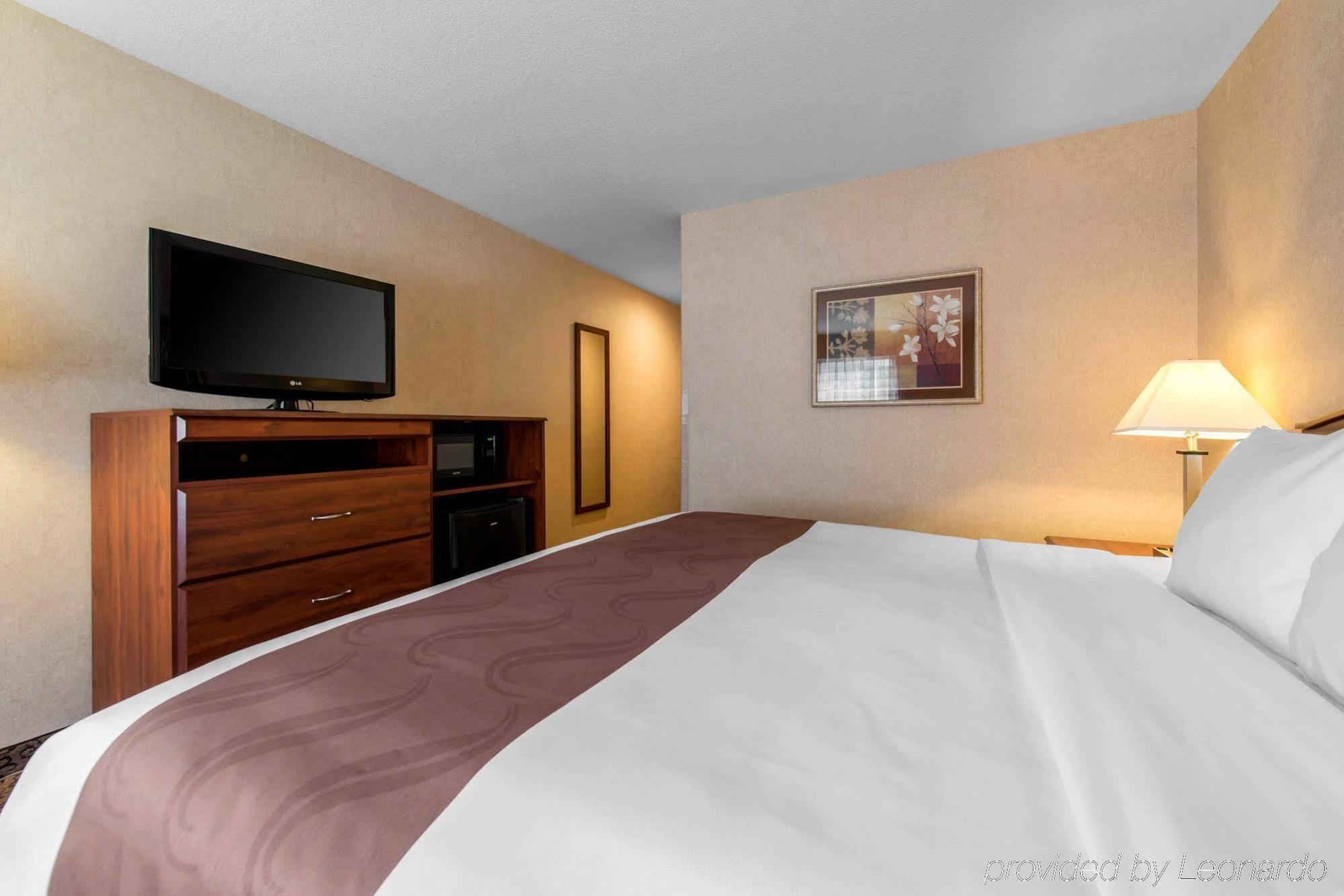 Quality Inn Burlington Exteriör bild